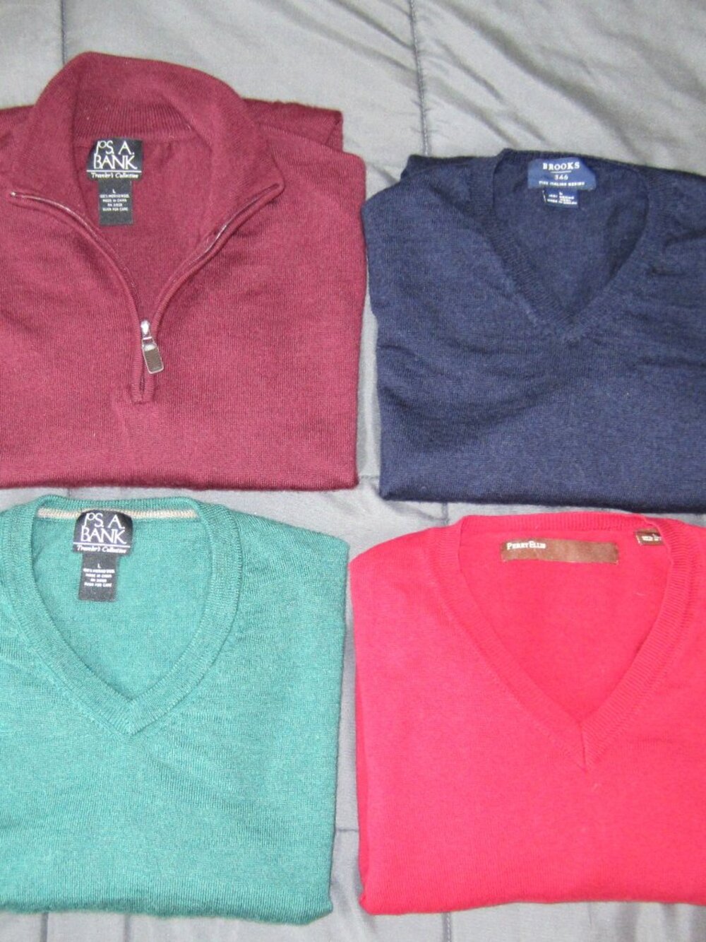 Jos. A. Bank, Perry Ellis, & Brooks 346 Men's Size Large Sweaters 4 Quantity